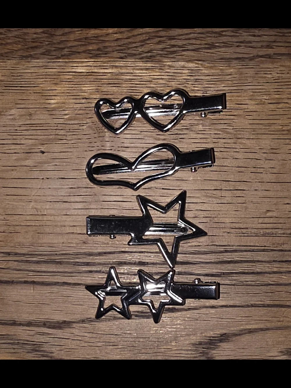 Y2K Aesethic Hair Clips- Assorted Silver Star & Heart Clips BNIB